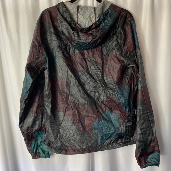 Resolution Performance Waterproof Windbreaker - Picture 7 of 7